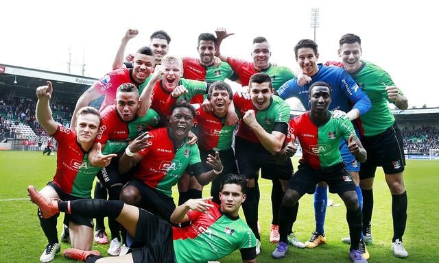 而她在亚洲 而她在亚洲